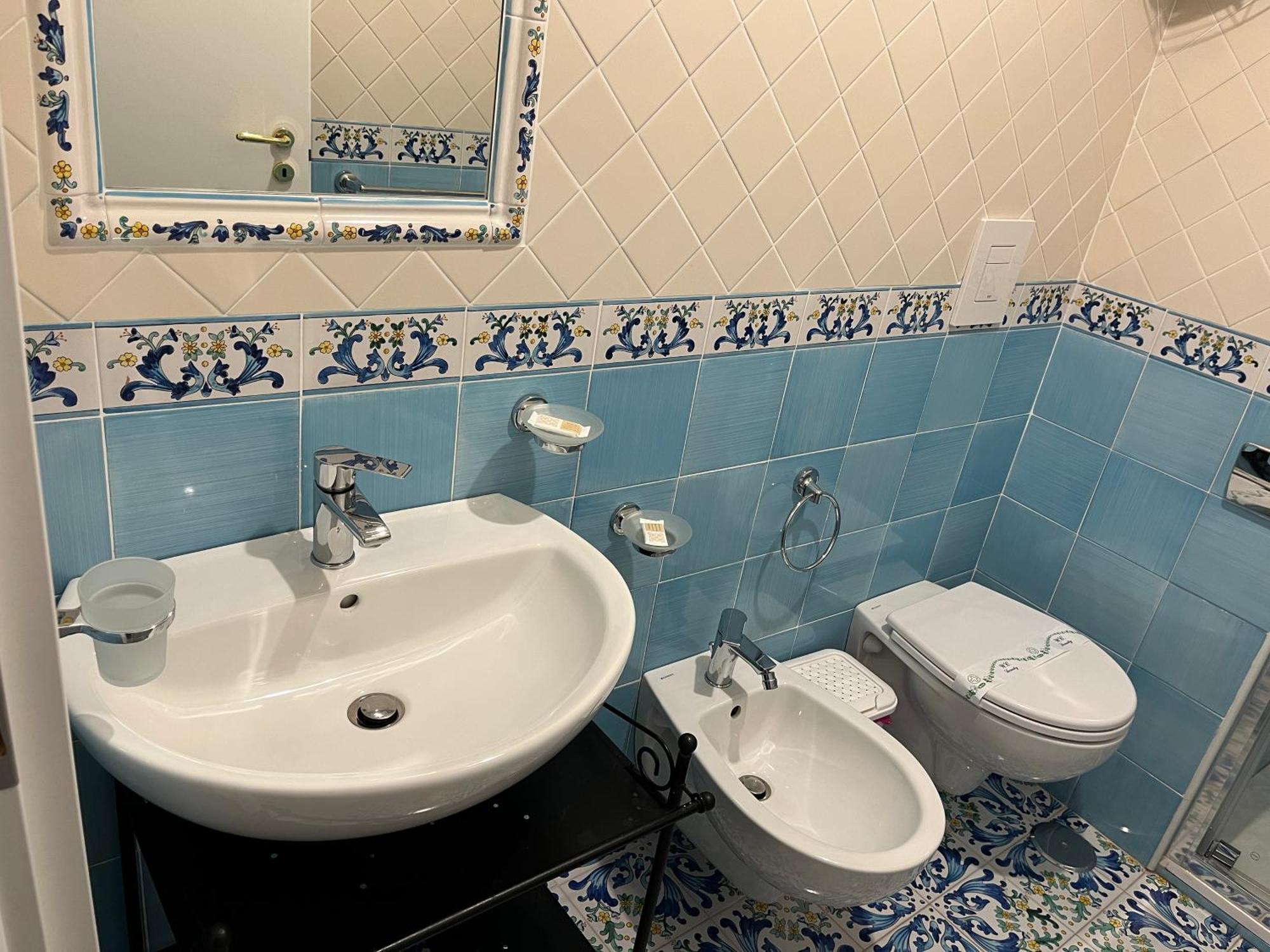 Dimora Carlo III Bed & Breakfast Vietri Luaran gambar