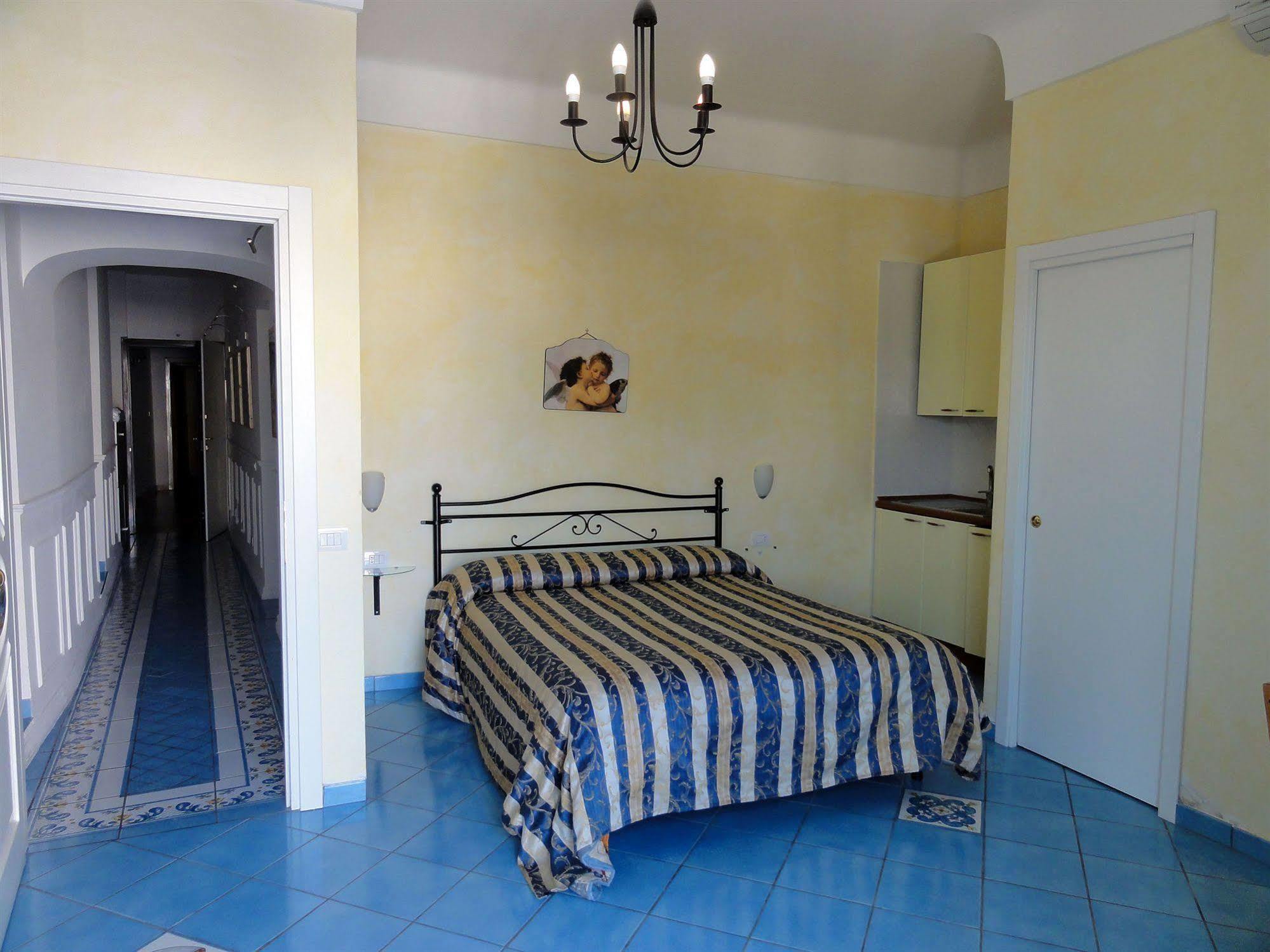 Dimora Carlo III Bed & Breakfast Vietri Luaran gambar